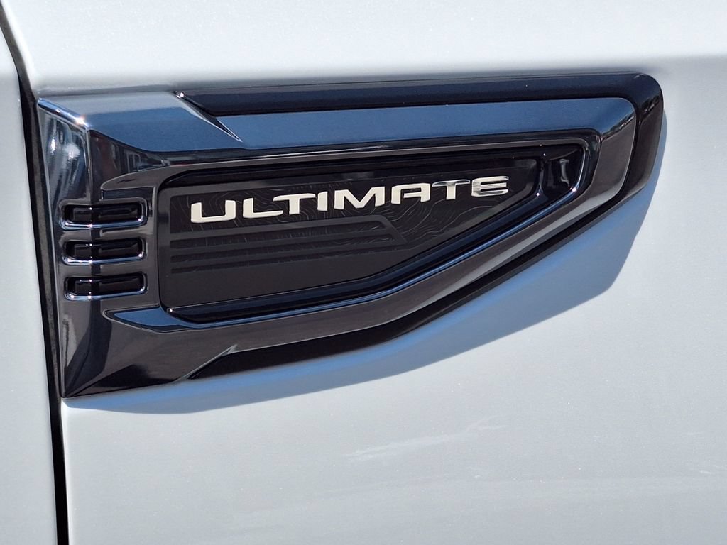 Used 2025 GMC Yukon Denali Ultimate AWD/4WD image 37