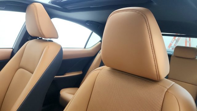 Used 2024 Lexus IS 300 w/ Premium Package RWD image 46
