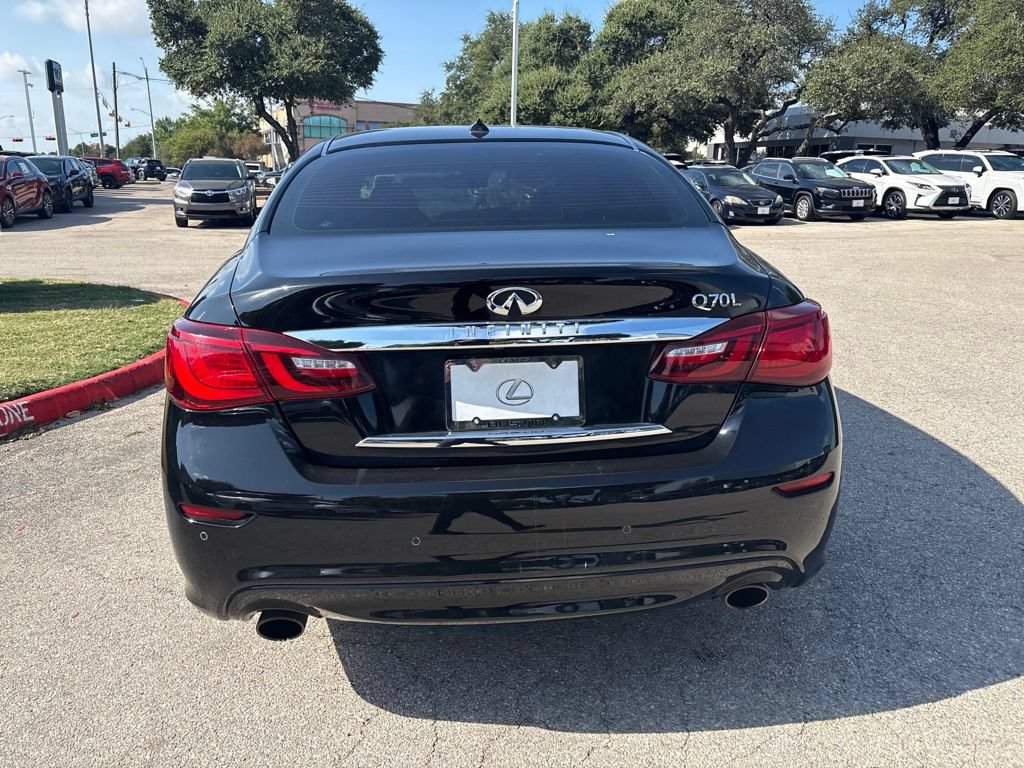 Used 2015 INFINITI Q70 L 3.7 w/ Technology Package RWD image 4