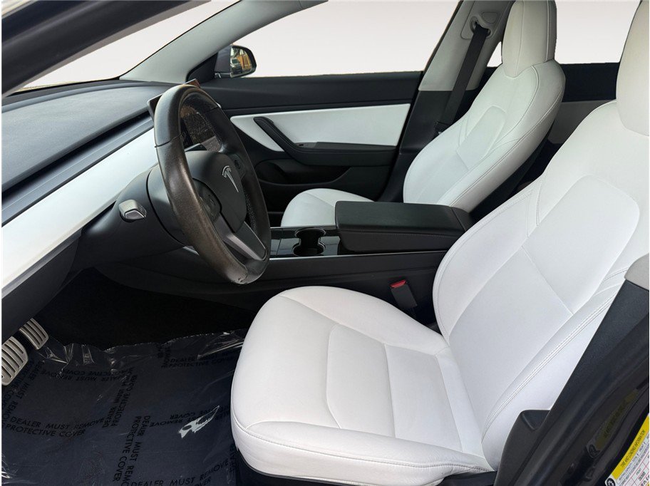 Used 2019 Tesla Model 3 Performance image 9