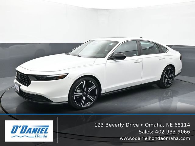 Used 2023 Honda Accord Sport image 1