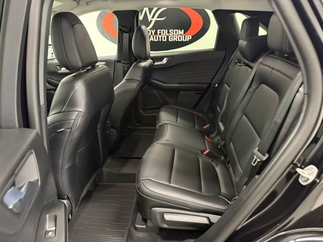 New 2026 Ford Escape Platinum w/ Class II Trailer Tow Package AWD/4WD image 16