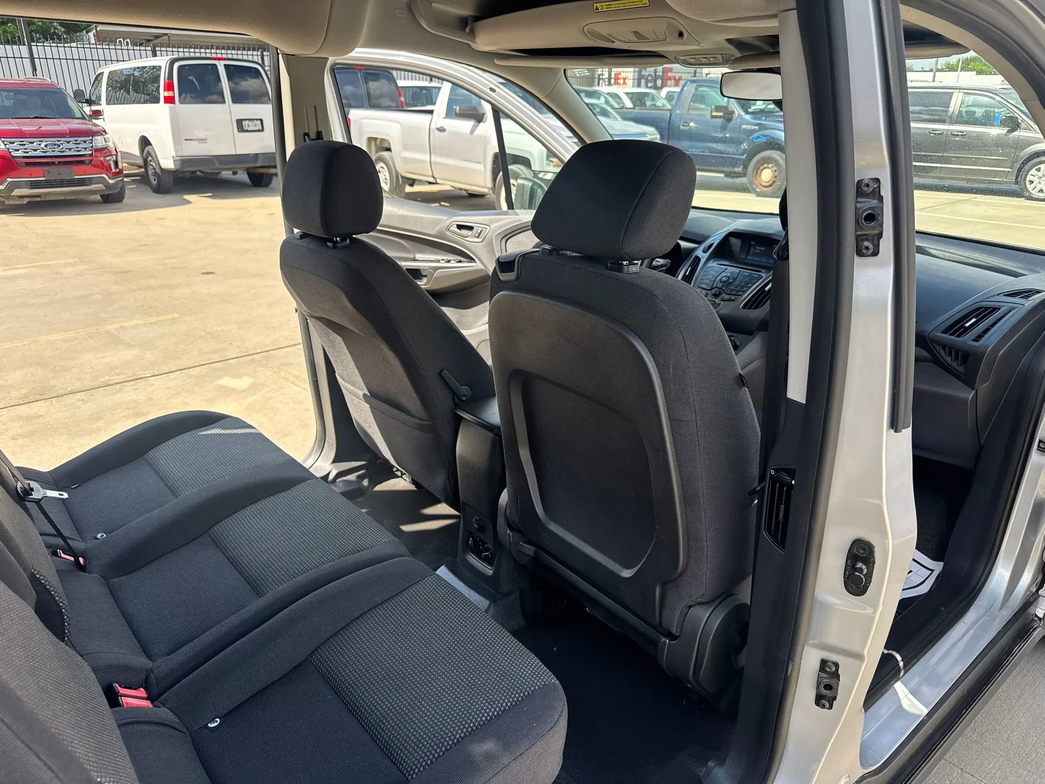 Used 2017 Ford Transit Connect XL FWD image 32