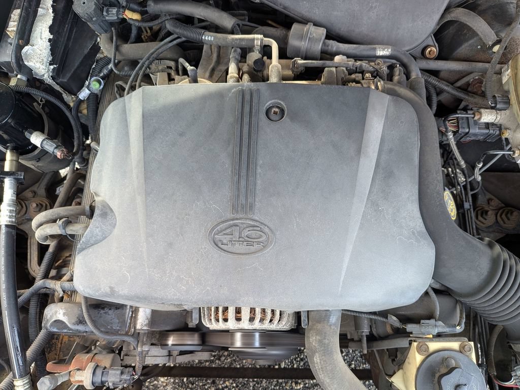 Used 1999 Ford Crown Victoria RWD image 14