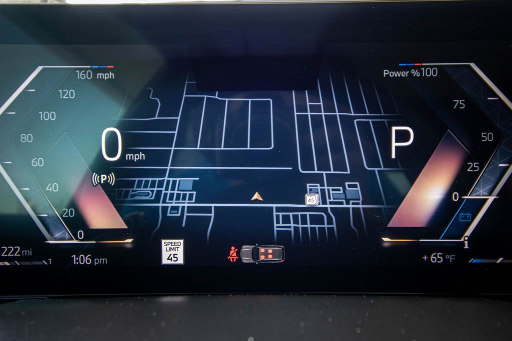 Used 2025 BMW X7 xDrive40i w/ M Sport Package AWD/4WD image 41