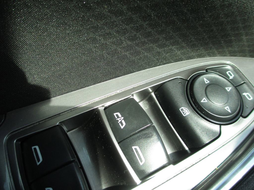 Used 2019 Chevrolet Malibu LT image 23