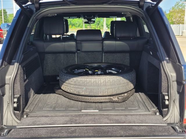 Used 2017 Land Rover Range Rover Supercharged image 9