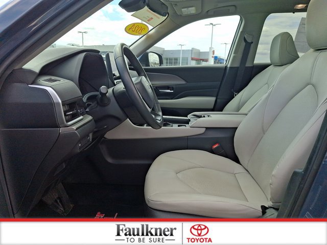 Certified 2024 Toyota Grand Highlander XLE image 13