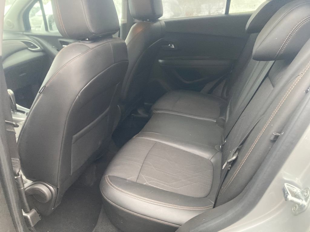 Used 2019 Chevrolet Trax LT w/ LT Convenience Package image 32