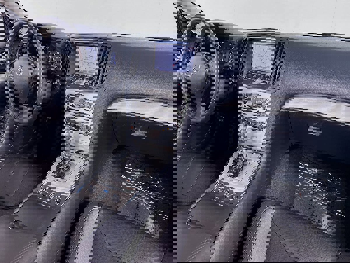 Used 2014 INFINITI Q60 Convertible w/ Premium Package image 32