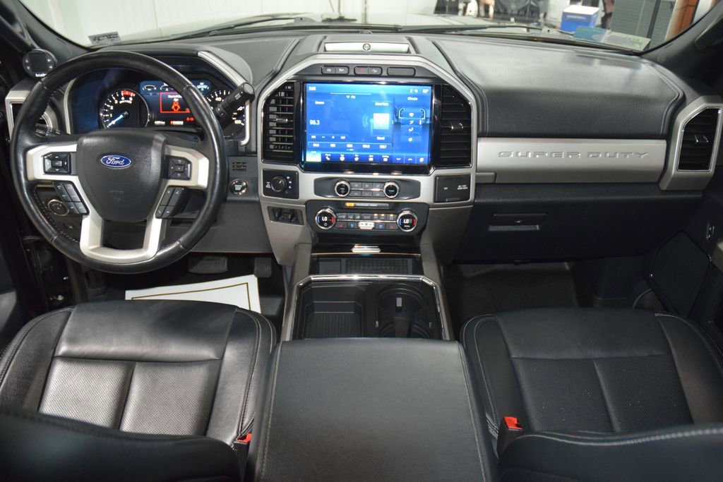 Used 2022 Ford F350 Lariat w/ Black Appearance Package image 29