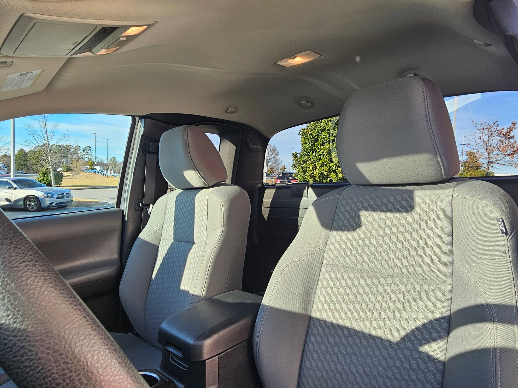 Used 2022 Toyota Tacoma SR image 21