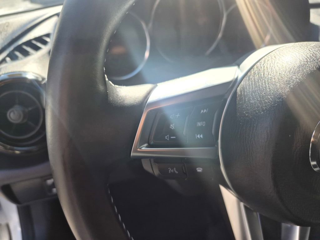 Used 2025 MAZDA MX-5 Miata Club image 11