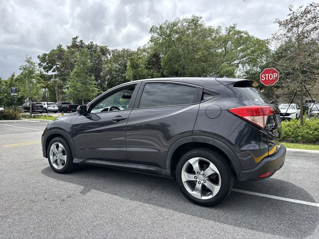 Used 2017 Honda HR-V LX image 26