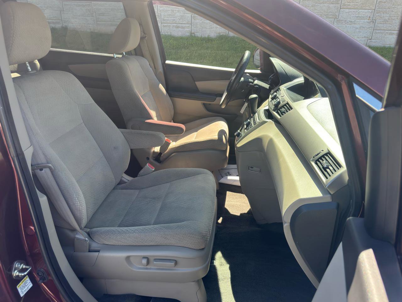 Used 2016 Honda Odyssey LX image 26