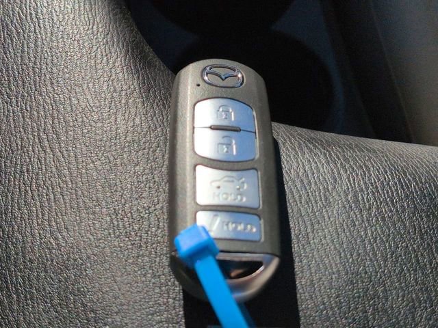 Used 2015 MAZDA MAZDA3 i Touring image 30