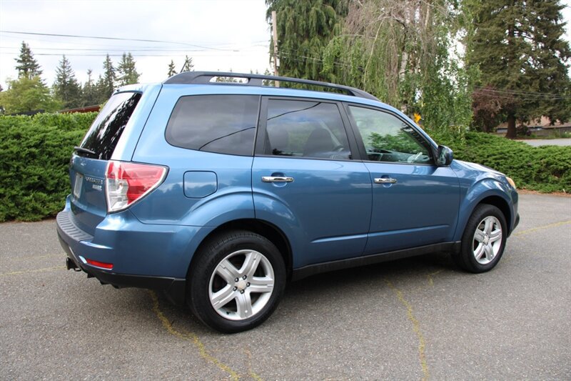 Used 2010 Subaru Forester 2.5X Premium w/ Popular Equipment Group 1A AWD/4WD image 3