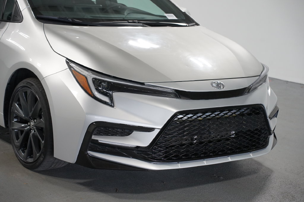 Used 2024 Toyota Corolla SE FWD image 4
