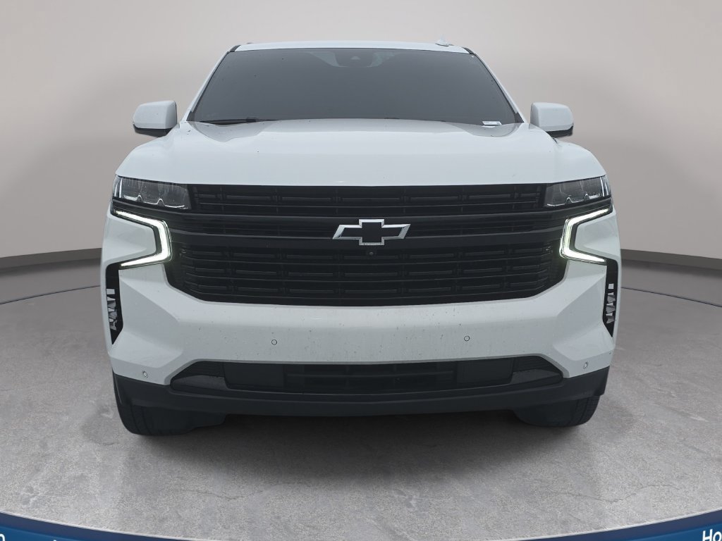 Used 2024 Chevrolet Suburban RST w/ Luxury Package RWD image 3