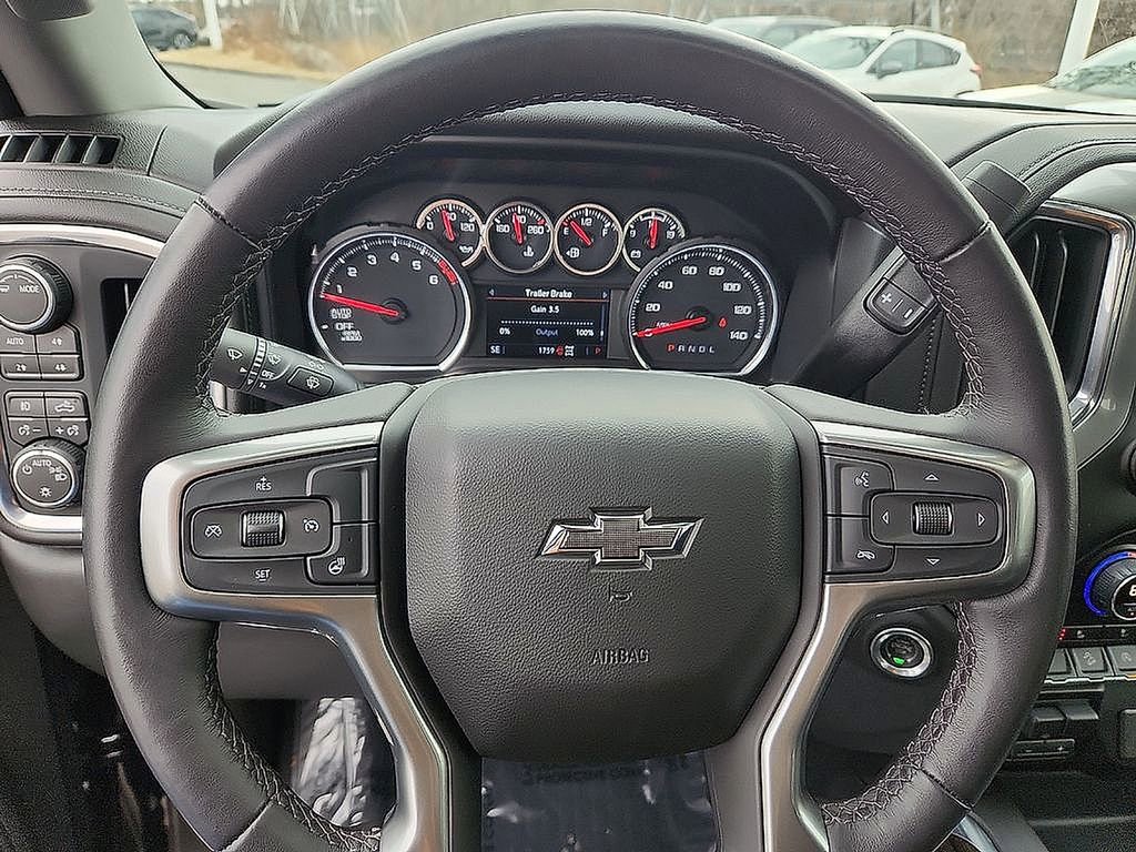 Used 2021 Chevrolet Silverado 1500 LT Trail Boss w/ Convenience Package II AWD/4WD image 19