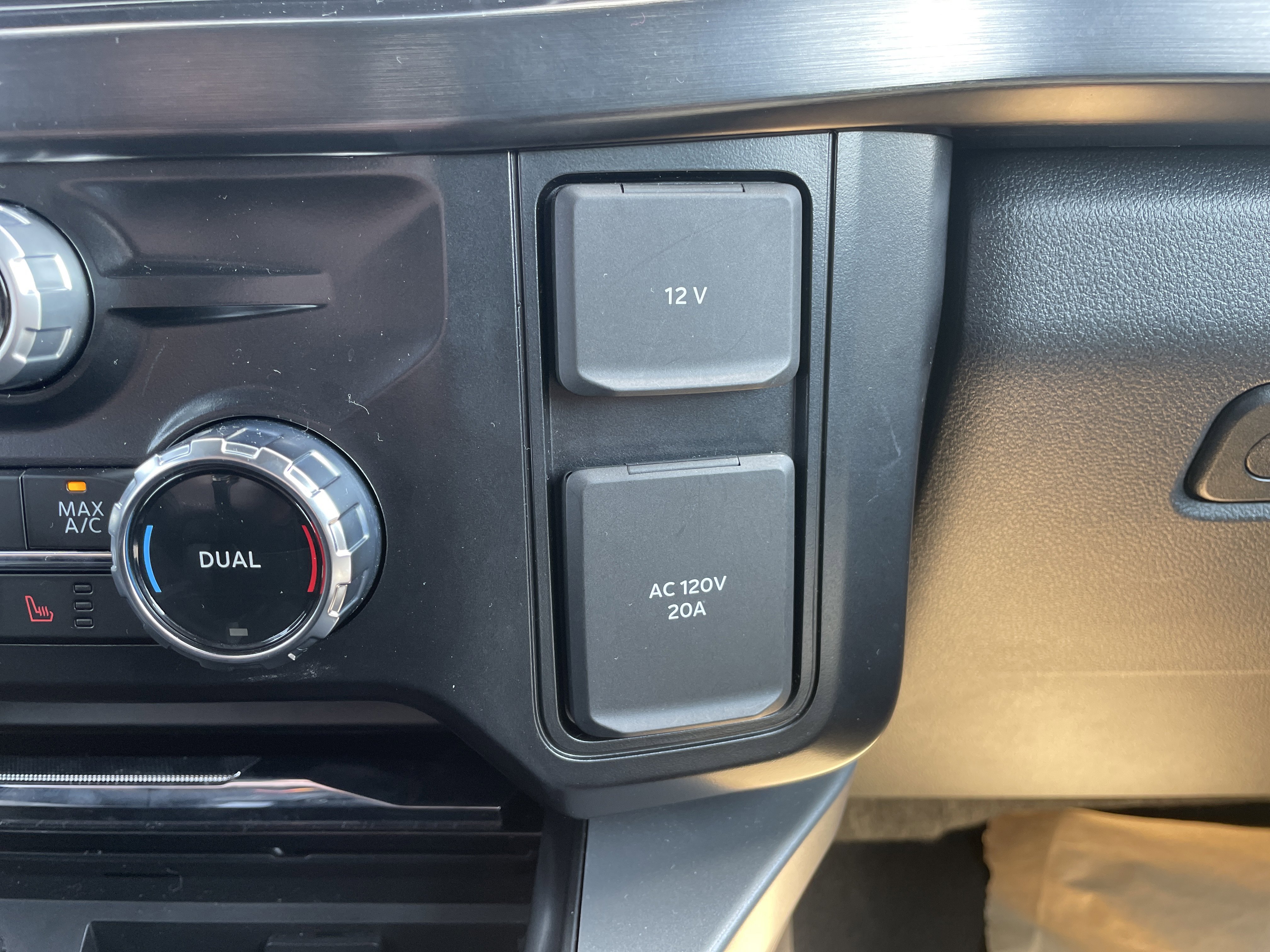 New 2026 Ford F350 Lariat w/ Lariat Ultimate Package image 28