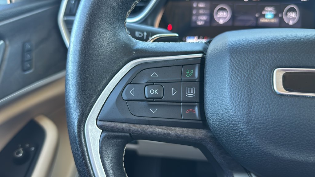 Used 2022 Jeep Grand Cherokee Limited w/ Luxury Tech Group II RWD image 20