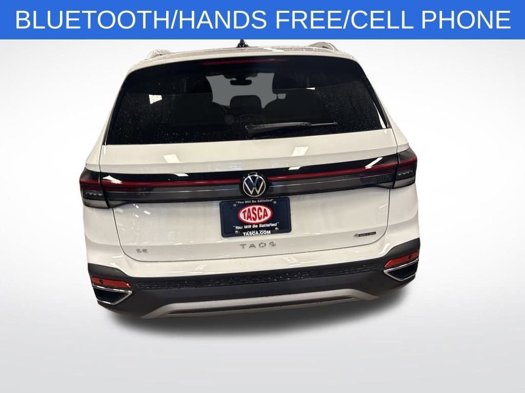 Used 2025 Volkswagen Taos SE image 10