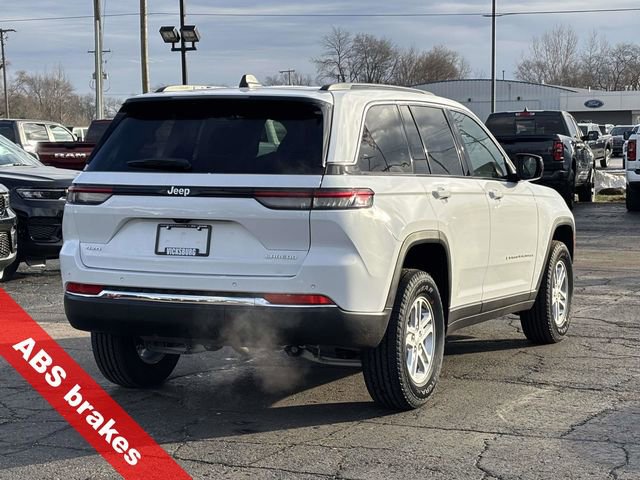 New 2025 Jeep Grand Cherokee Laredo image 32