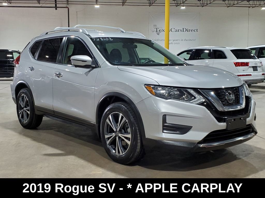 Used 2019 Nissan Rogue SV w/ Premium Package image 3