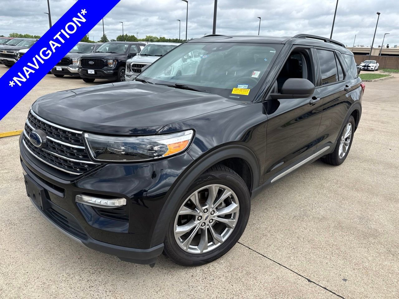 Used 2022 Ford Explorer XLT w/ Equipment Group 202A RWD image 1