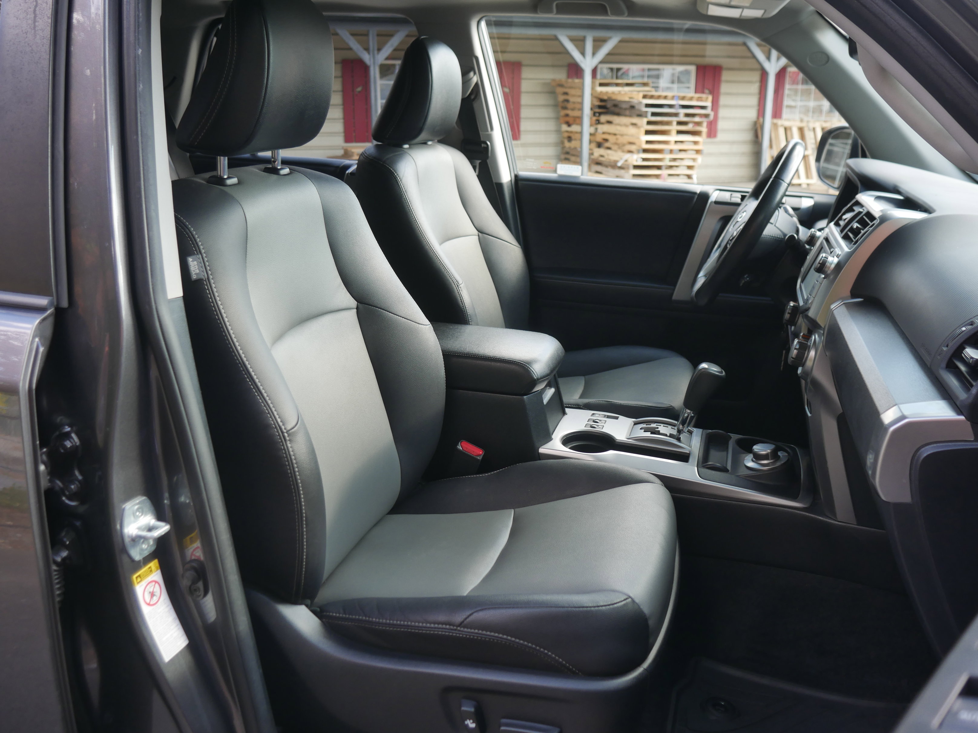 Used 2016 Toyota 4Runner SR5 Premium image 26