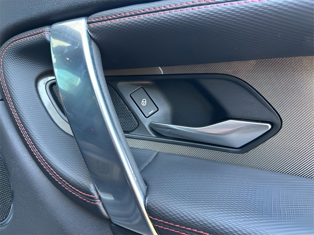 Used 2020 Land Rover Discovery Sport SE R-Dynamic image 18