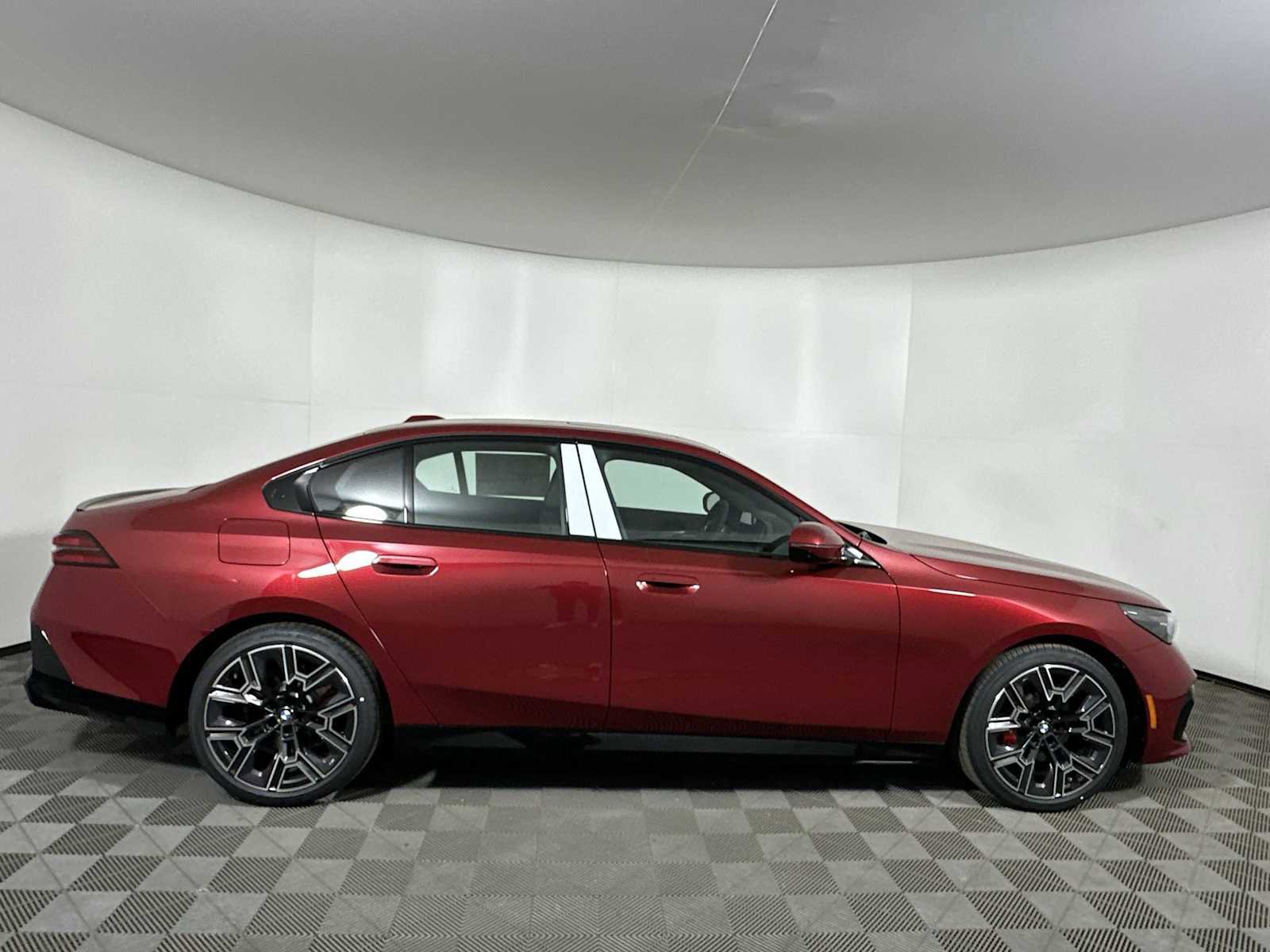 New 2026 BMW 530i xDrive w/ M Sport Package image 8