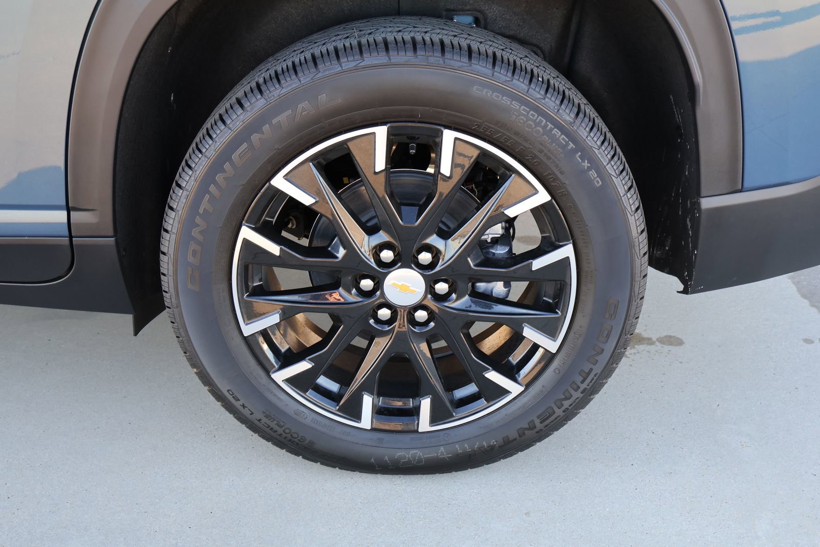 New 2026 Chevrolet Traverse LT w/ Sun and Wheel Package image 6