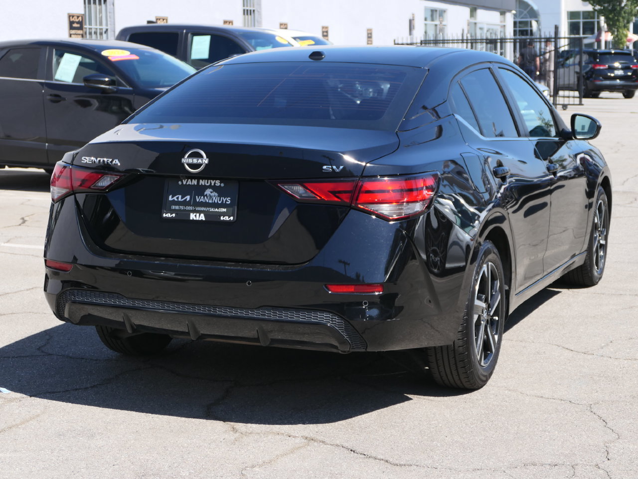Used 2024 Nissan Sentra SV FWD image 3