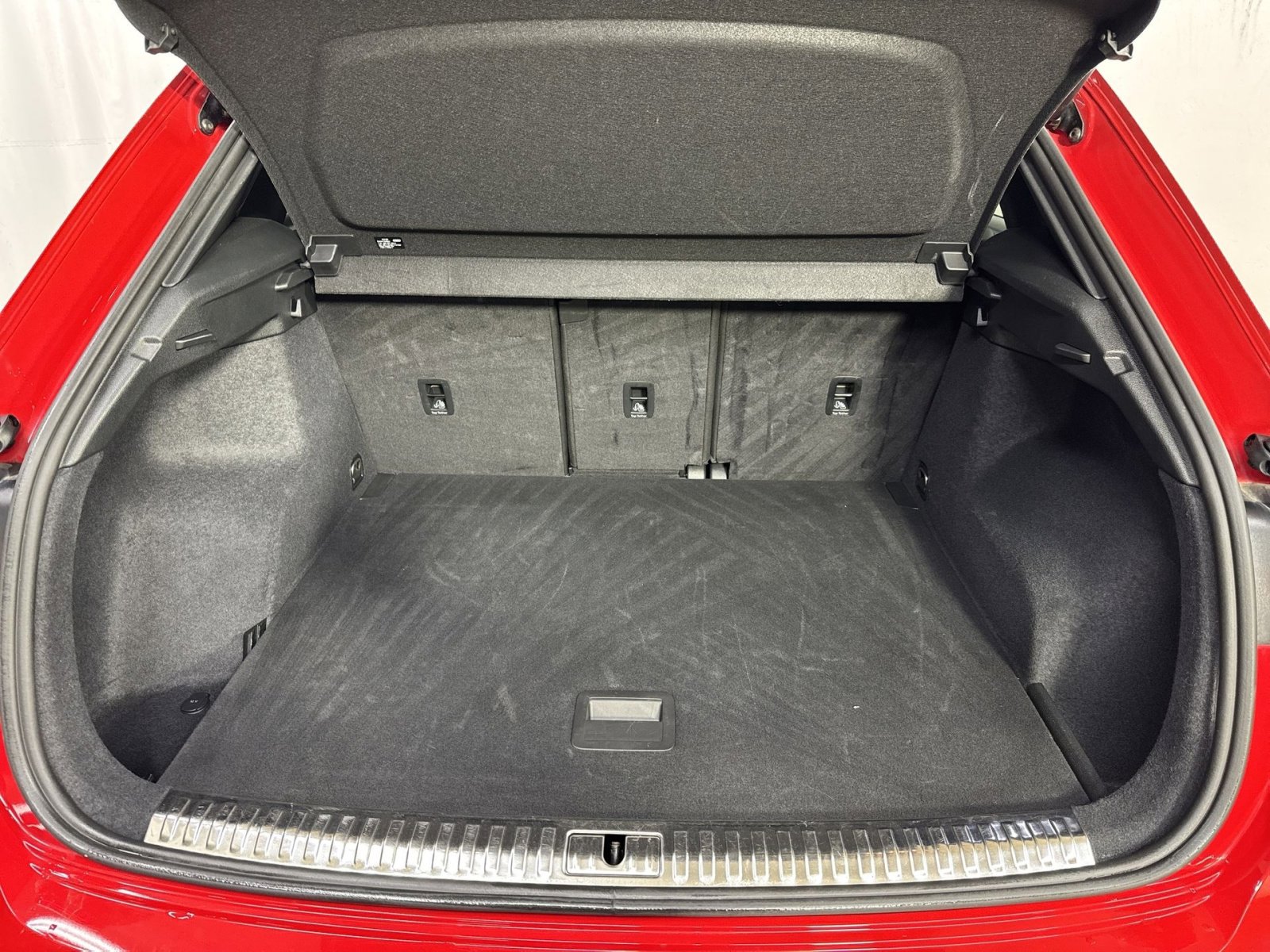 Used 2025 Audi Q3 2.0T Premium image 30