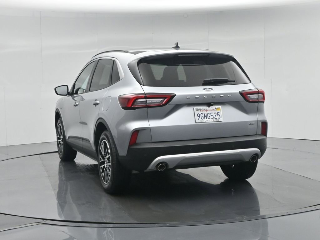 Certified 2023 Ford Escape SE image 30