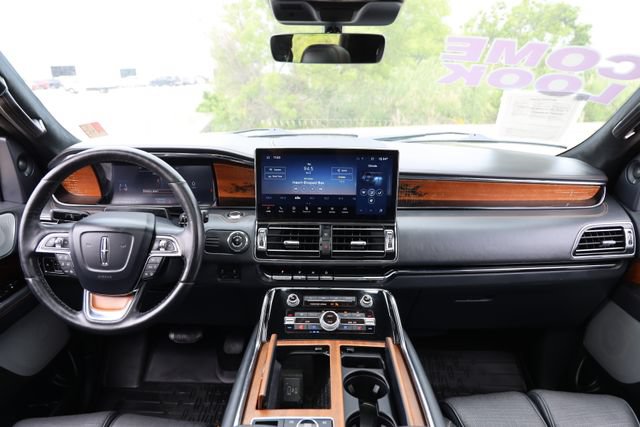 Used 2023 Lincoln Navigator L Black Label AWD/4WD image 11