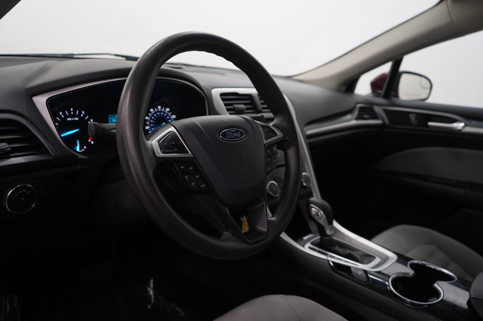 Used 2015 Ford Fusion S image 17