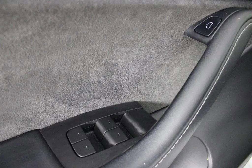 Used 2022 Tesla Model Y Long Range image 13