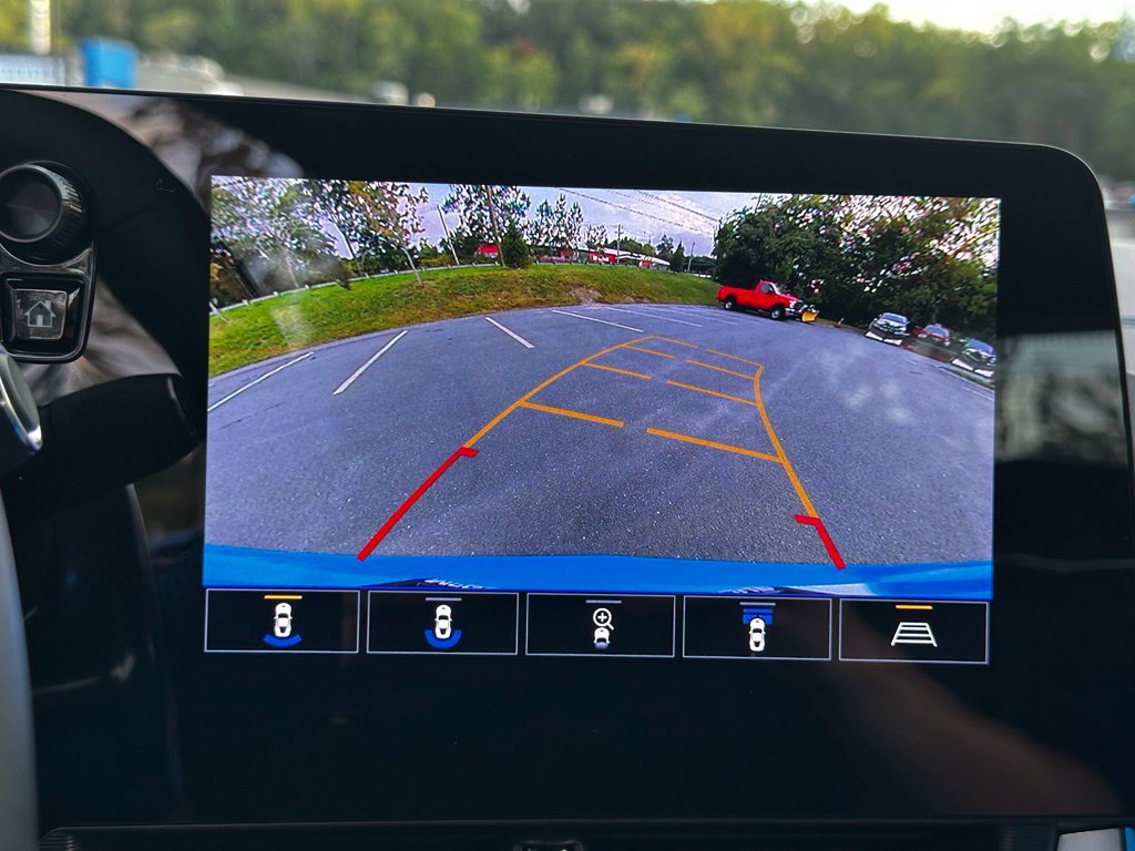 Used 2021 Chevrolet Corvette Stingray Premium Cpe w/ Battery Protection Package RWD image 19