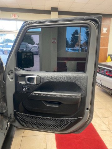 Used 2019 Jeep Wrangler Unlimited Sahara w/ Quick Order Package 24M Moab image 16