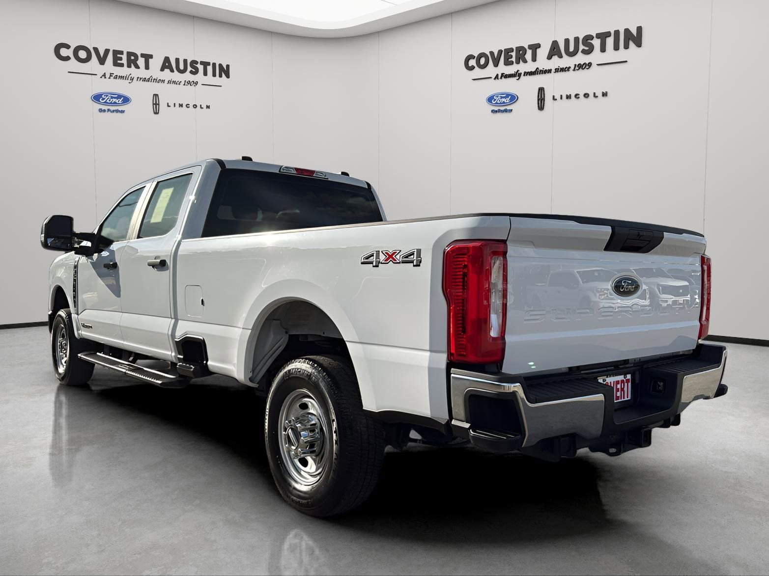 Used 2024 Ford F350 XL w/ XL Chrome Package image 3