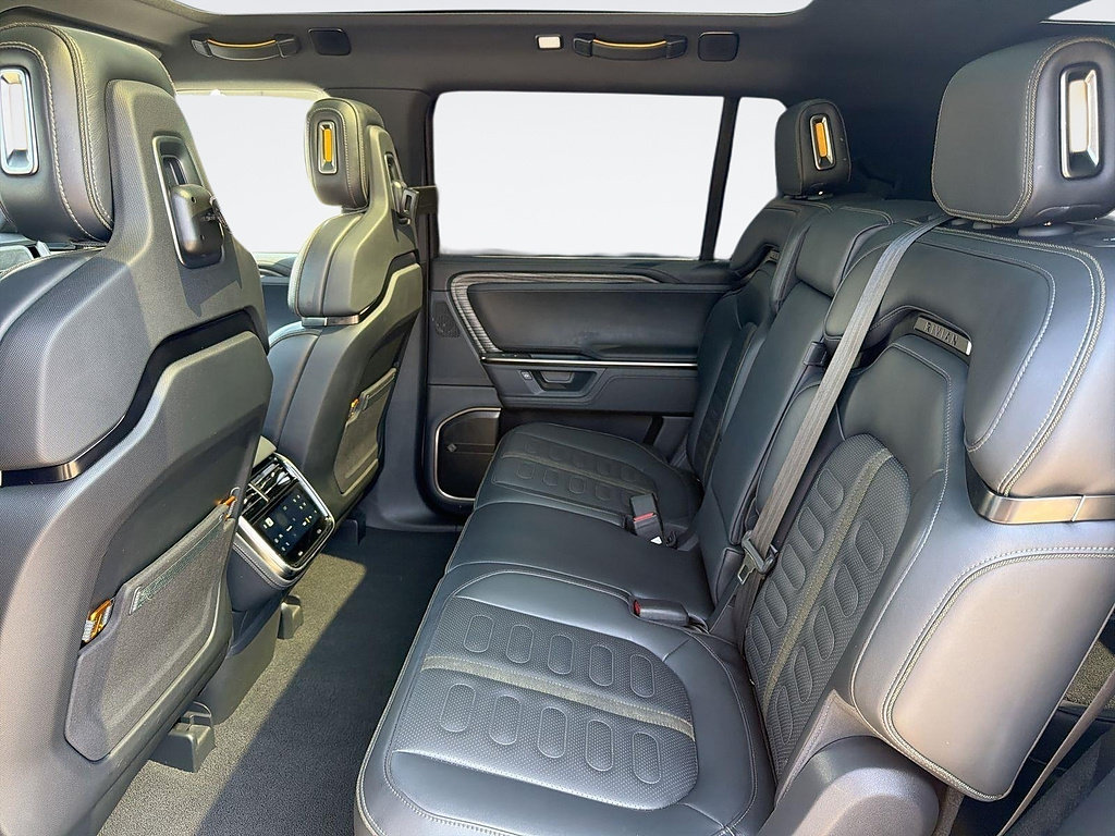 Used 2026 Rivian R1S Adventure Dual AWD/4WD image 26