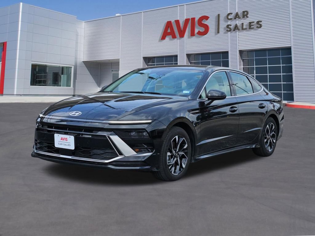 Used 2025 Hyundai Sonata SEL FWD image 1
