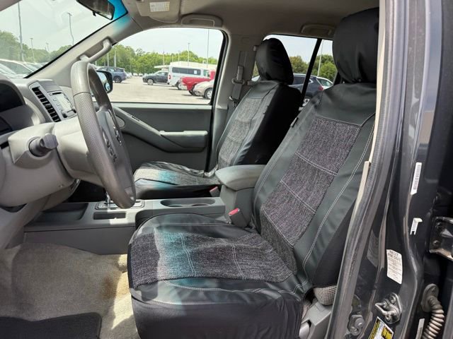 Used 2013 Nissan Frontier SV RWD image 24
