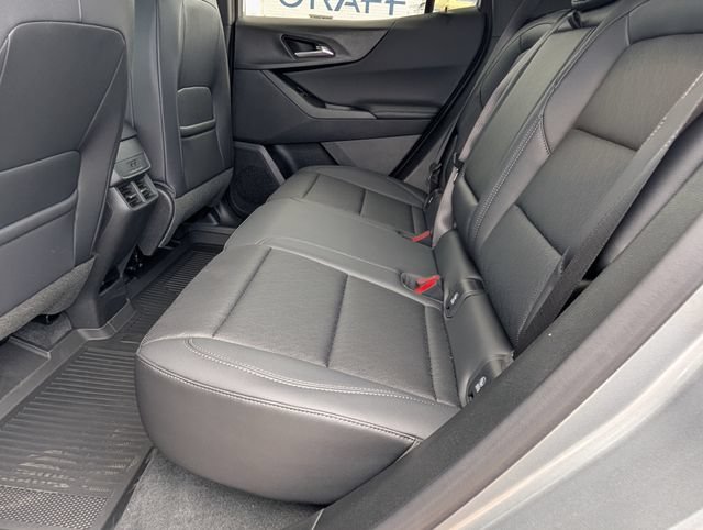 New 2026 Chevrolet Equinox LT w/ Convenience Package II FWD image 7