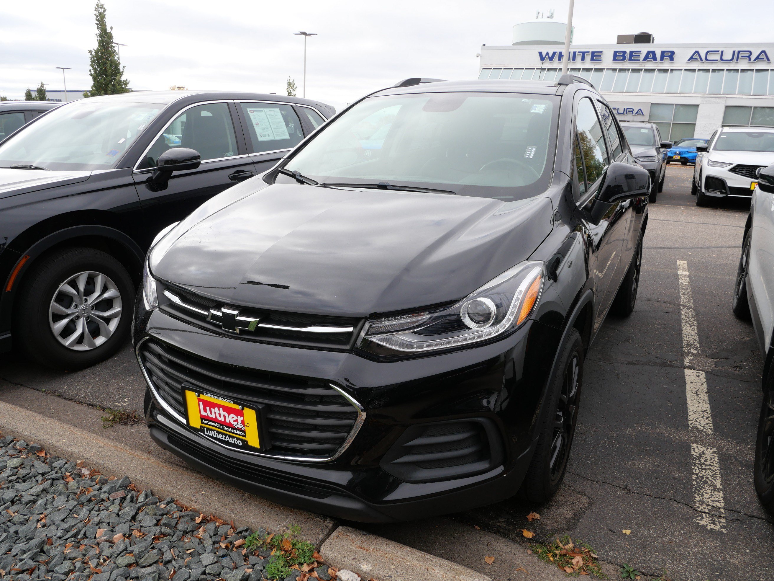 Used 2021 Chevrolet Trax LT w/ Driver Confidence Package AWD/4WD image 3