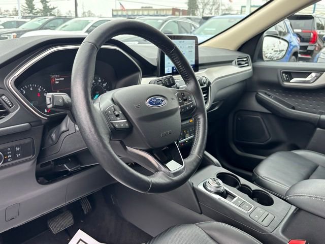 Used 2020 Ford Escape SEL image 13