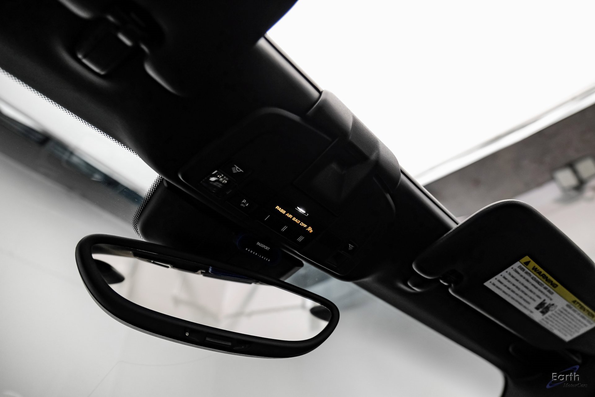 Used 2015 Porsche 911 Turbo image 47